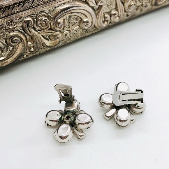 Vintage Deco Rhinestone Crystal Clear Earrings - Picture 8 of 13